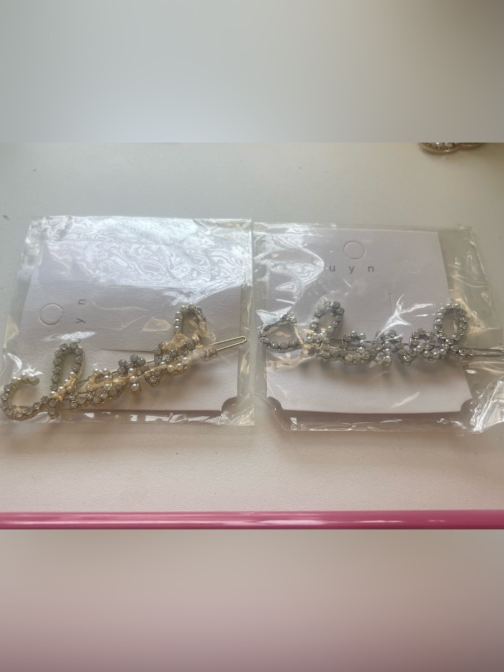 Women’s great silver and gold hair clips